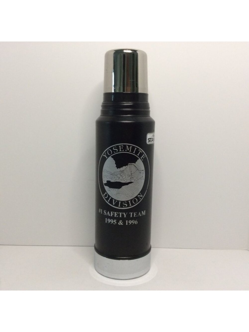 Yosemite Division Safety Team Aladdin Stanley Vacuum Bottle Black 24oz A944DH